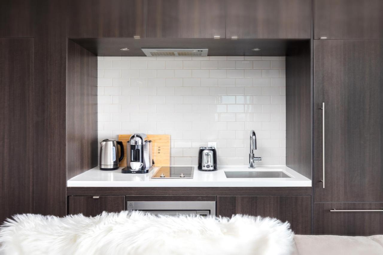 Luxury 2-Bedroom Apartment In Yorkville With The Best City View In Downtown Toronto Kültér fotó